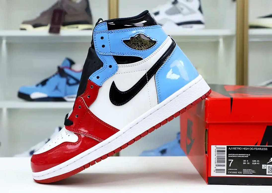 HIGH JORDAN AIR 1 OG 'FEARLESS' RETRO 0322